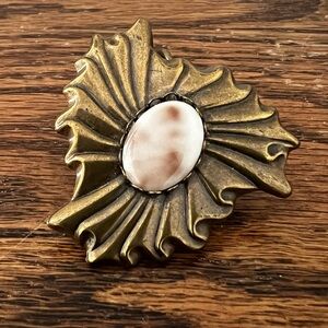 Vintage Jeri Lou Brass Scarf Clip